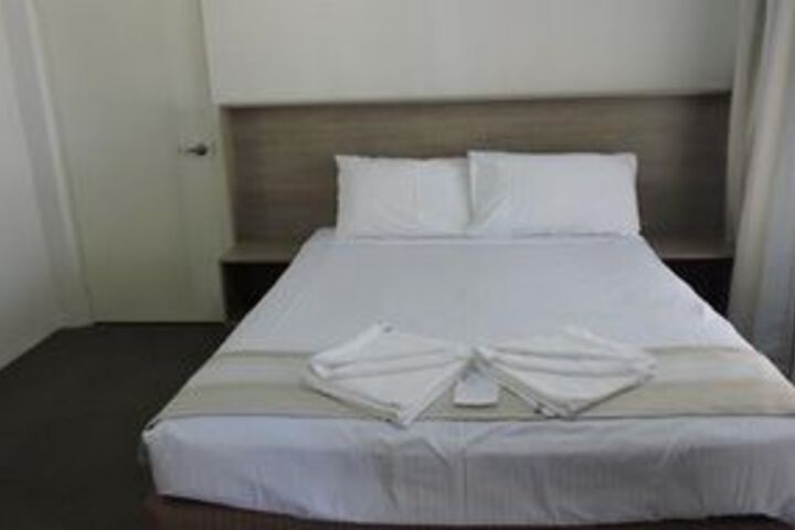 Room 12 of 17