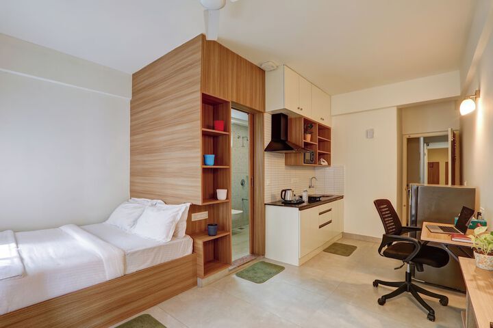 Room 9 of 28