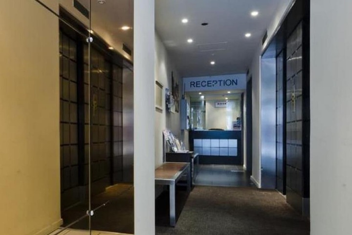 Entrance & Lobby