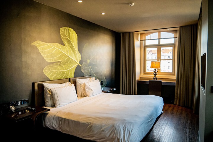 Room 21 of 54