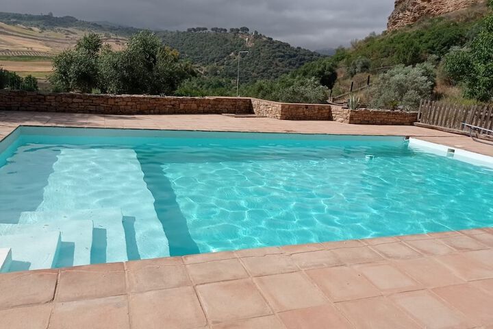 Pool 26 of 48