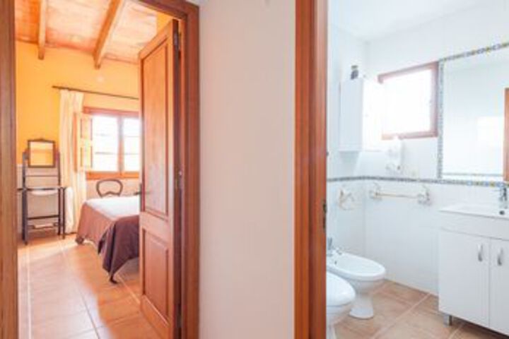 Room 2 of 24