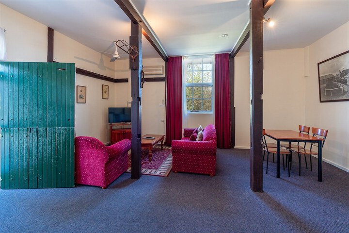 Room 44 of 120