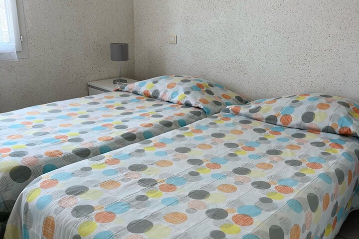 Room 11 of 50