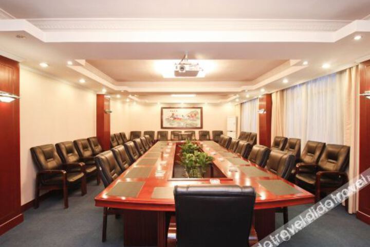 Hotel Interior 10 of 24