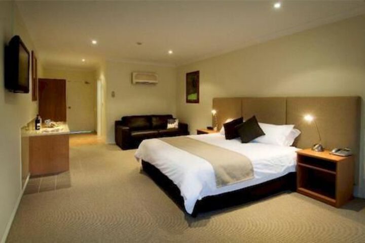 Room 2 of 14