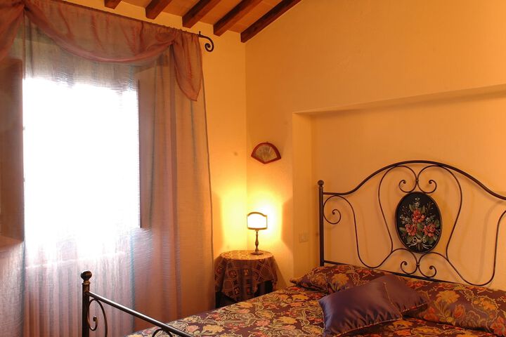 Room 2 of 39