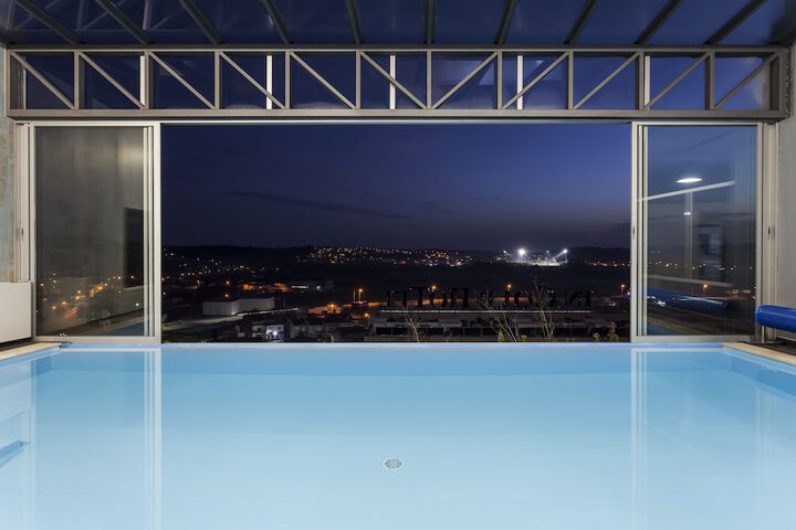 Pool 39 of 82