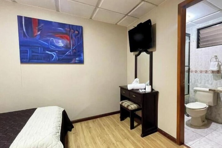 Room 27 of 54