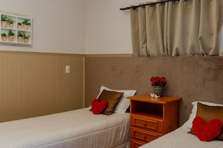 Room 9 of 238