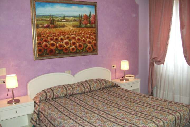 Room 20 of 66