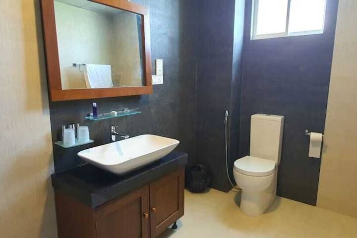 Room 7 of 31