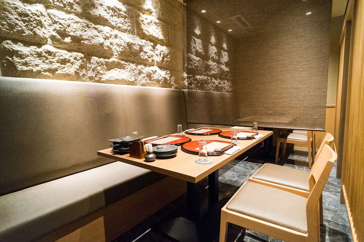 Dining 37 of 72