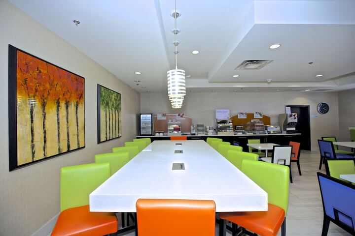 Breakfast area