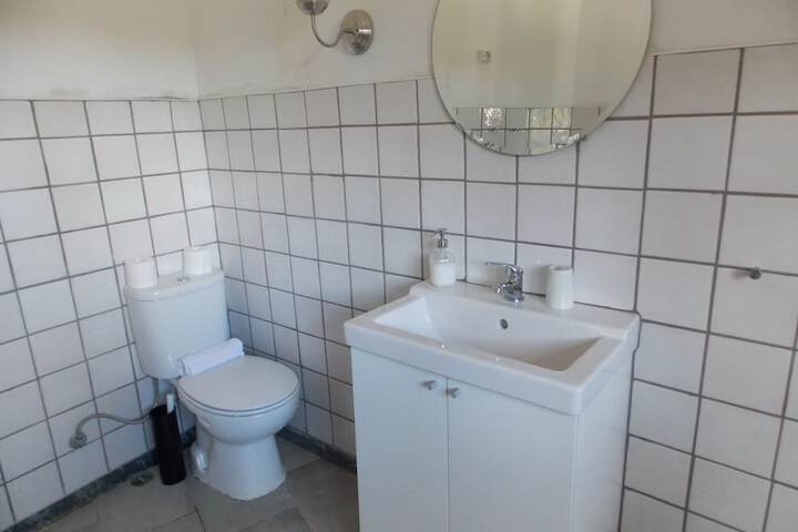 Room 9 of 36