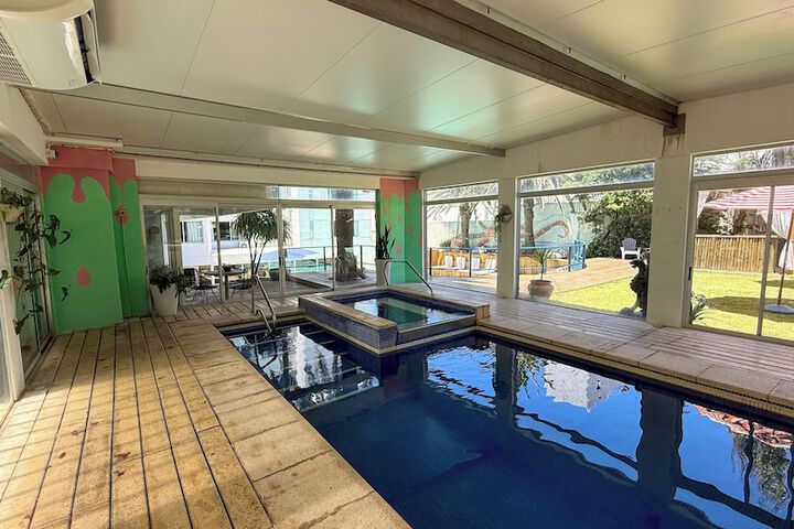Pool 41 of 51