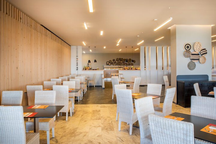 Dining 86 of 143