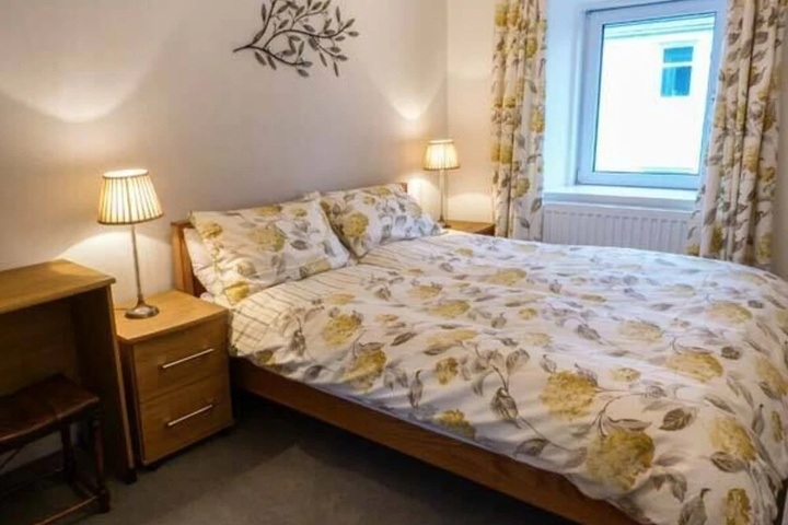 Room 2 of 12