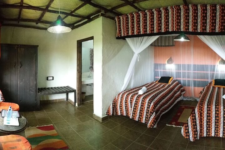 Room 8 of 64