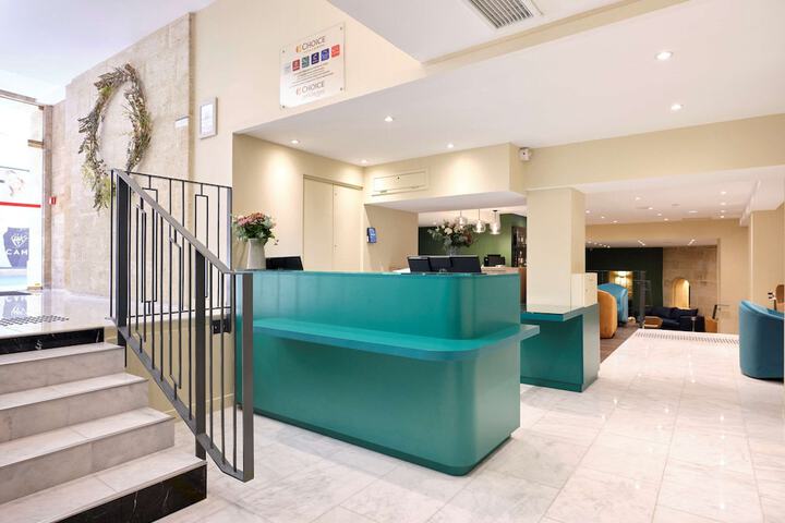 Hotel Lobby