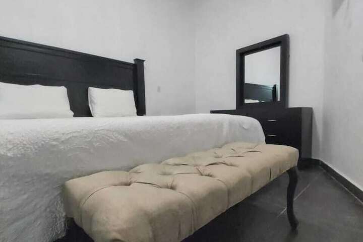 Room 15 of 22