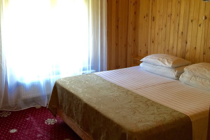 Room 7 of 38
