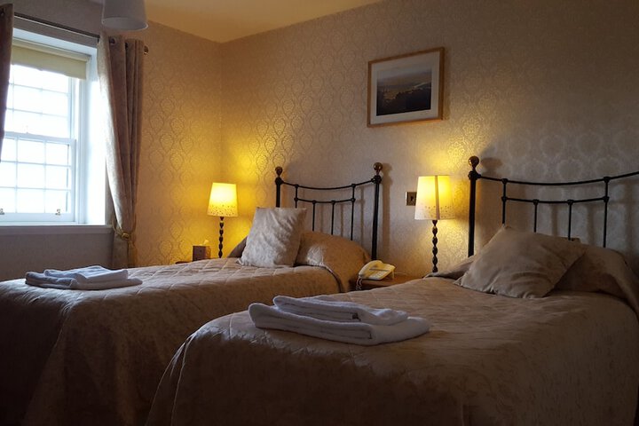 Room 14 of 37