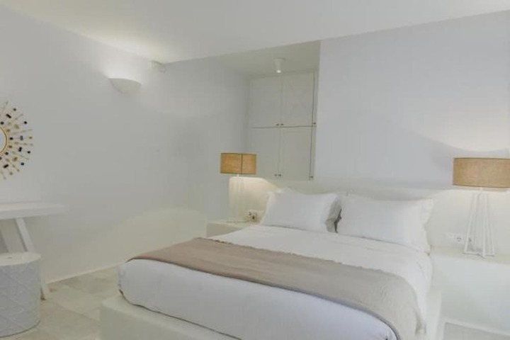 Room 4 of 47
