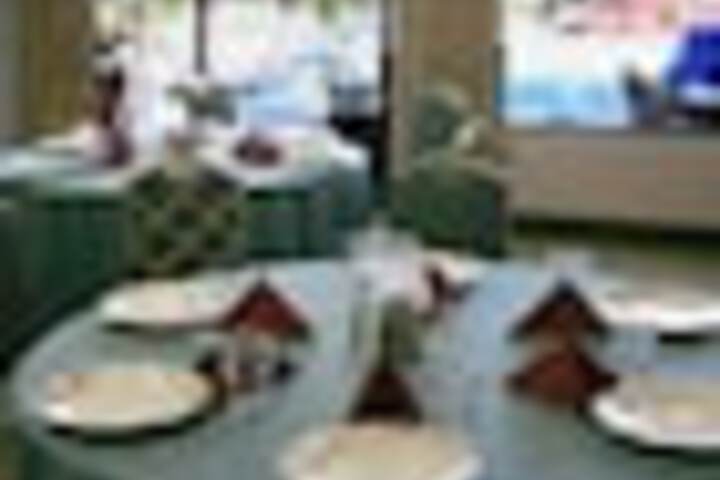 Dining 86 of 138