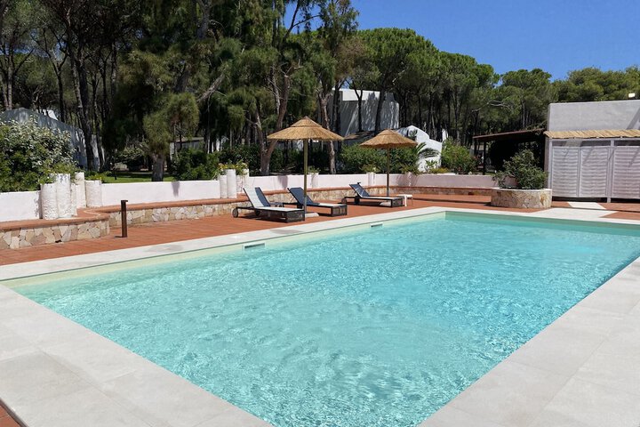 Hotel with Pool
