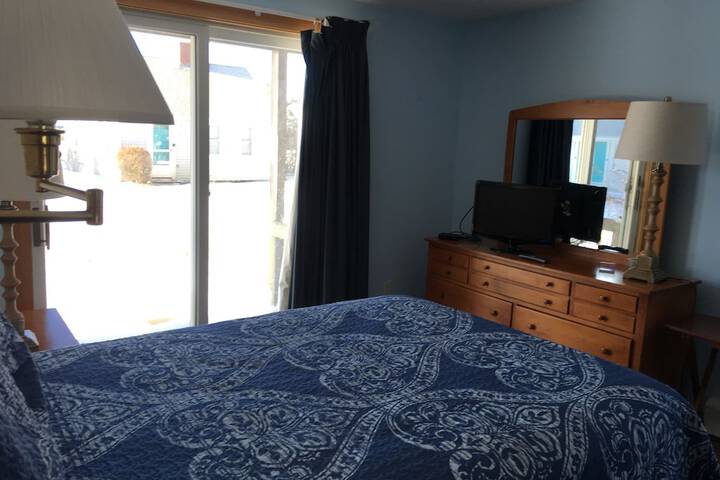 Room 16 of 55