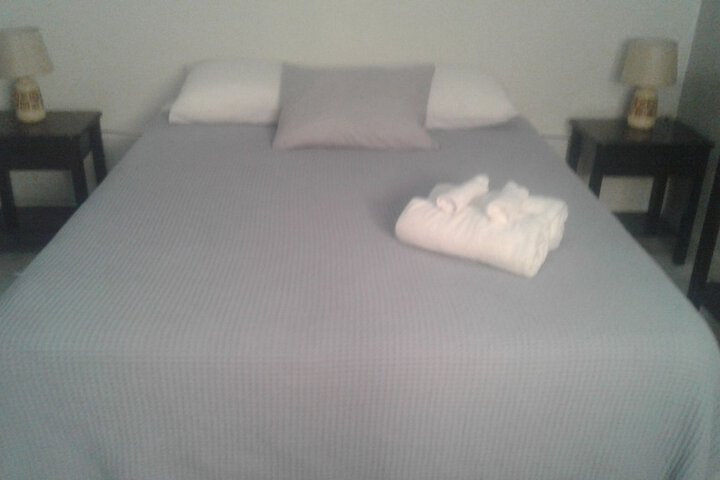 Room 6 of 18