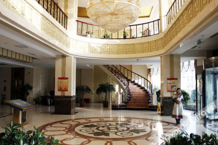 Znongtian Lifu Hotel