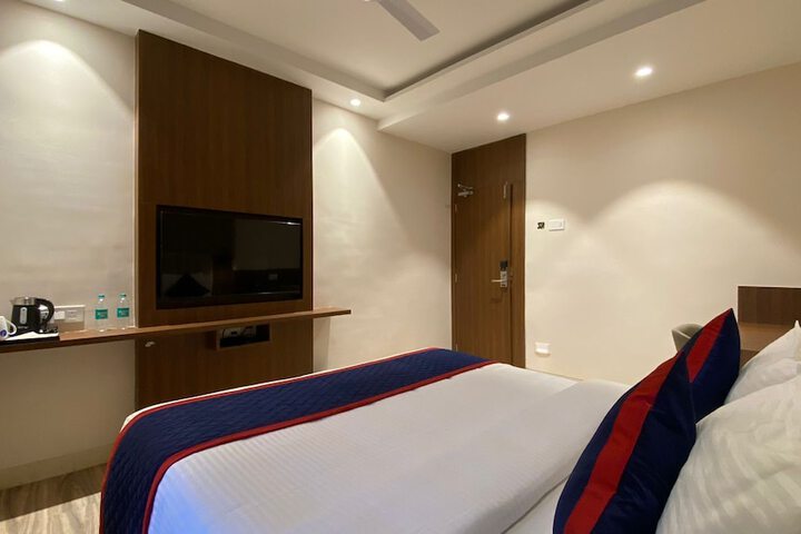 Room 15 of 49