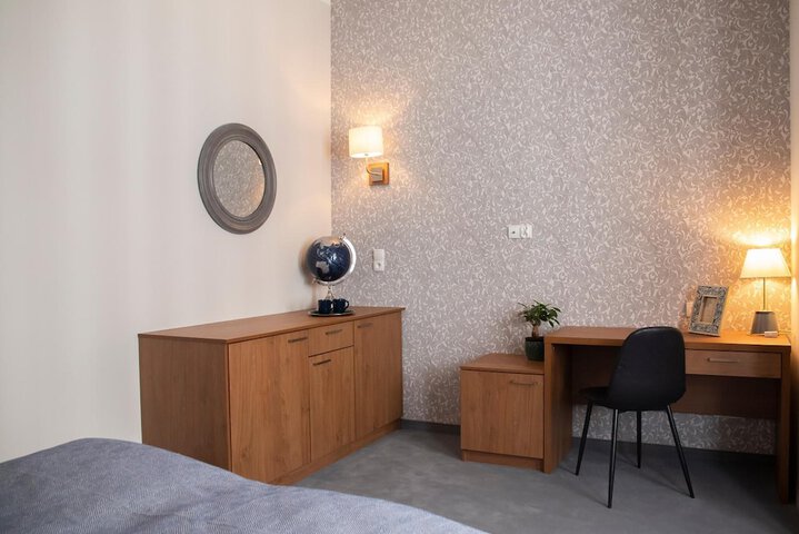 Room 14 of 48