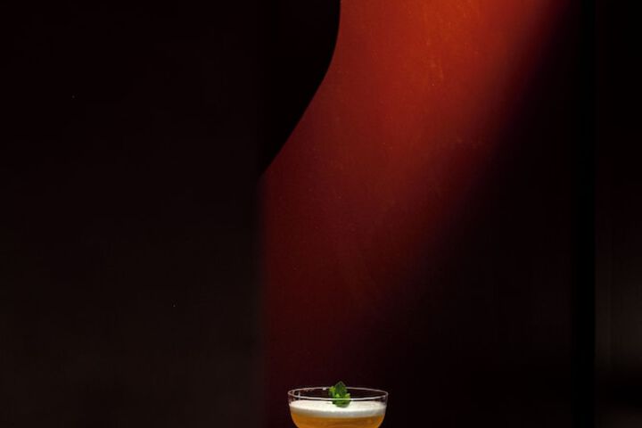 Lounge 65 of 72