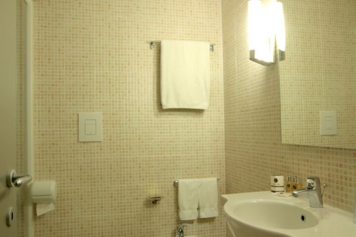 Room 17 of 55