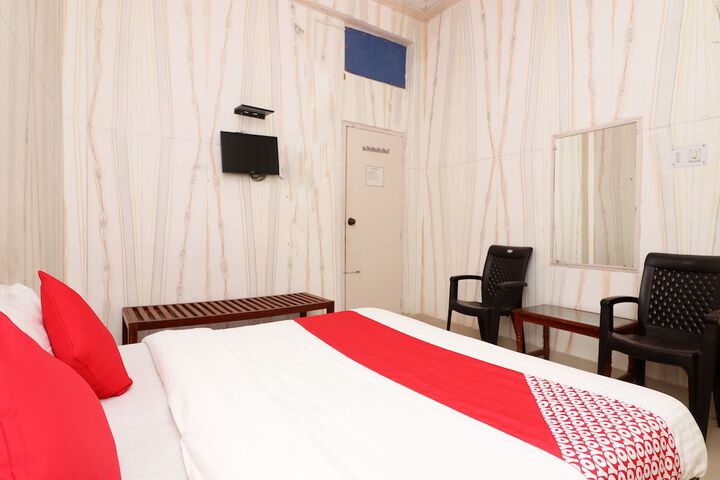 Room 17 of 24