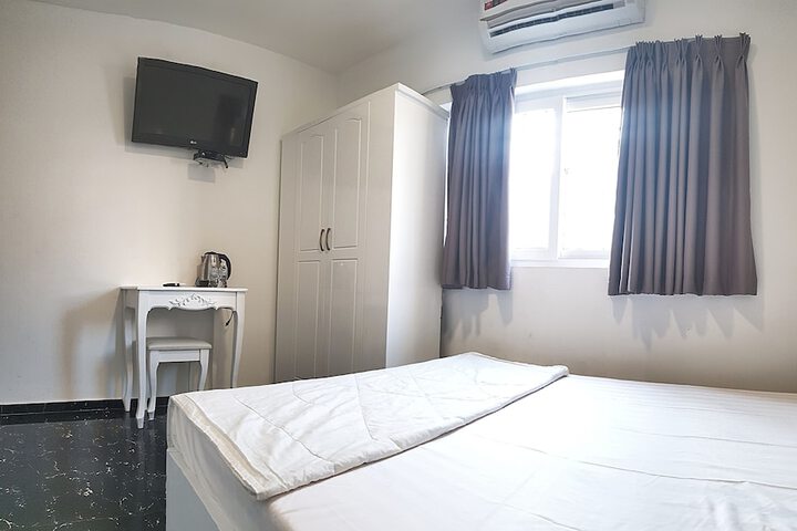 Room 17 of 58