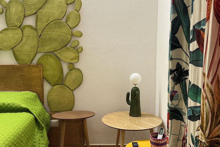 Room 4 of 56