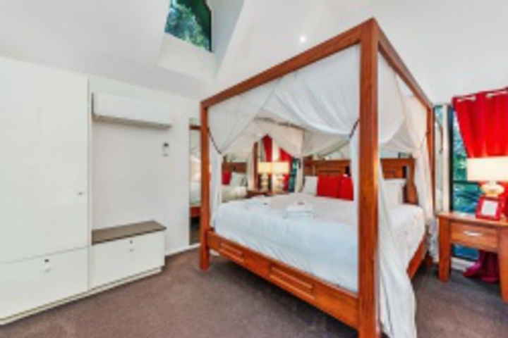 Room 55 of 180