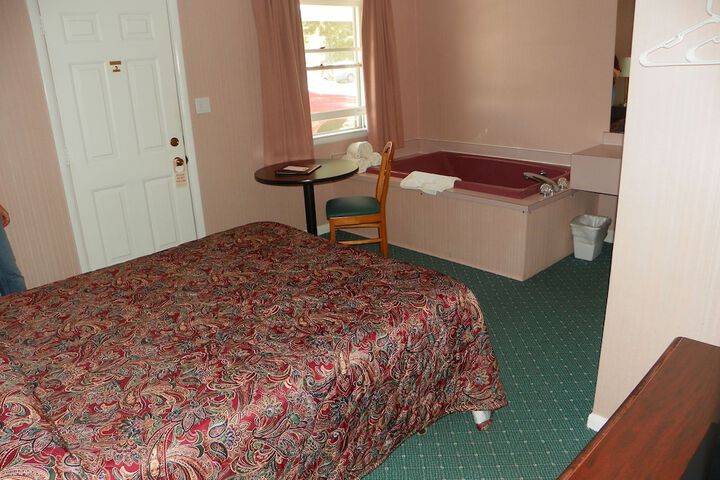 Room 4 of 29