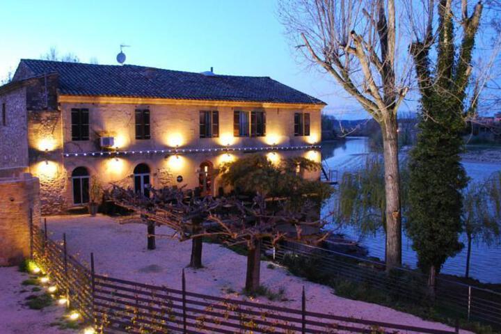 LE MOULIN DES ARTISTES