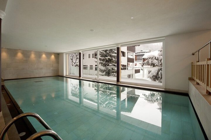 Pool 49 of 59