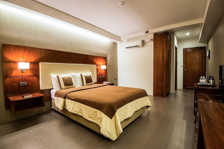 Room 7 of 58
