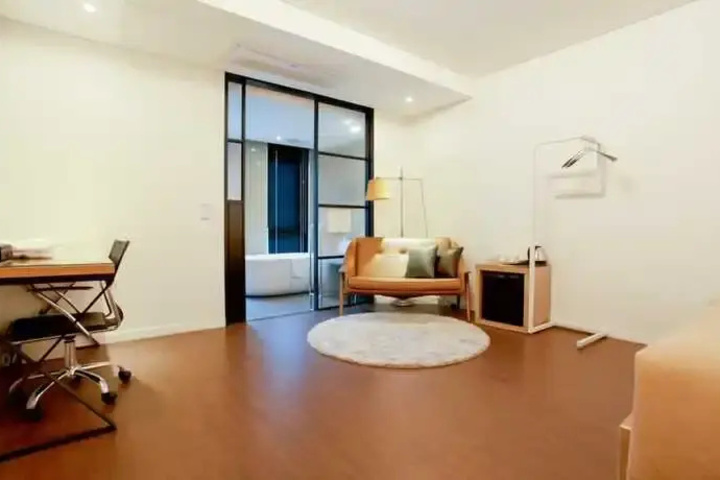 Room 3 of 11
