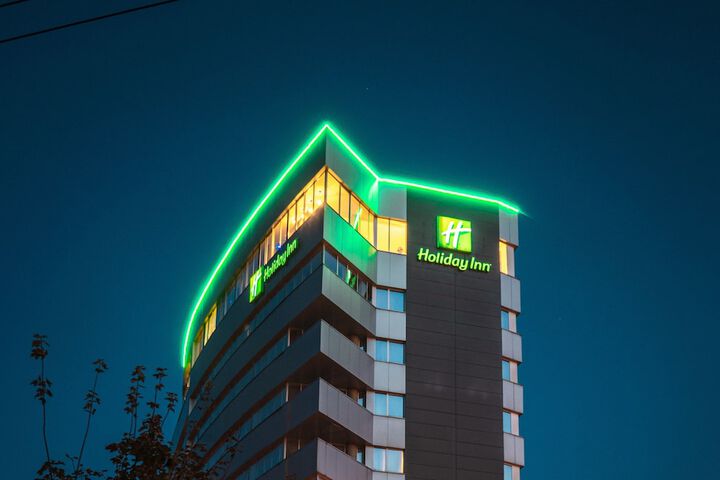 Hotel 76 of 81