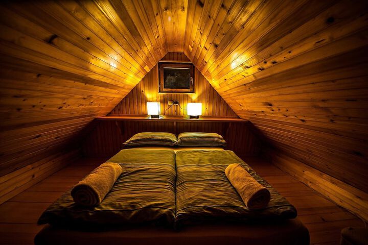 Room 2 of 21