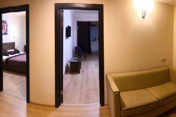 Room 45 of 106