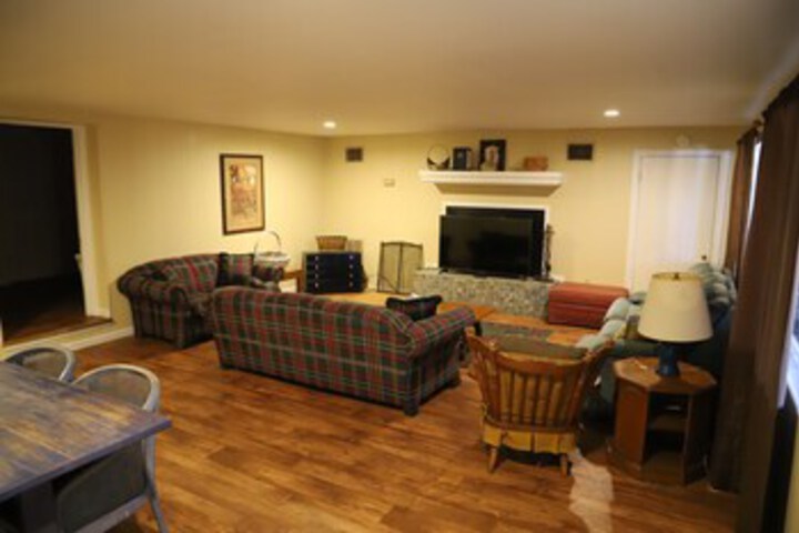 Room 17 of 38
